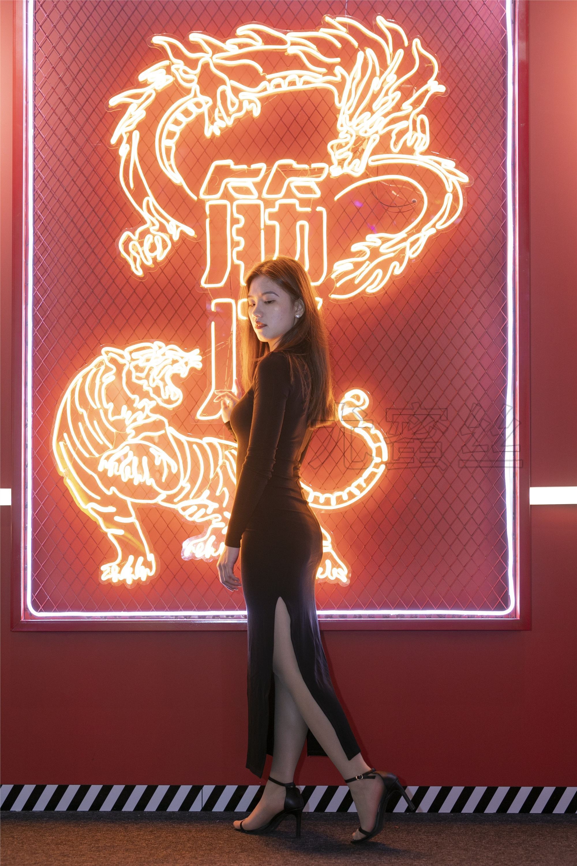 尤蜜丝 穿搭写真 NO.040